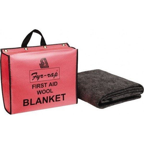 Steiner® BTPCO Protective Blanket, 62 in W x 84 in L, Nylon Pouch With Wool Blanket, Gray Blanket/Red Case