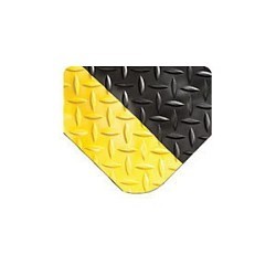 Diamond-Plate SpongeCote™ 415.916x3x5BYL Heavy Duty Solid Anti-Fatigue Mat, 5 ft L x 3 ft W x 9/16 in THK, PVC, Diamond Plate Surface Pattern, Nitrile Infused Sponge Base