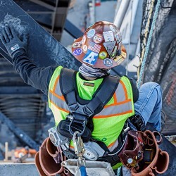 FallTech® 8123BQC/M Full Body Harness, 3D Construction Belted, Medium, 130 - 310 lb ANSI, 130 - 425 lb OSHA, Quick Connect Leg Strap Buckle, Quick Connect Chest Strap Buckle, Aluminum Alloy Hardware