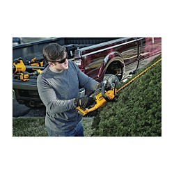 DeWALT® 20V MAX* MATRIX™ DCHT820P1 Hedge Trimmer Kit, 3/4 in Cutting, Hooked Tooth/Double Sided Blade, 20 V, Lithium-Ion Battery, Plastic Housing