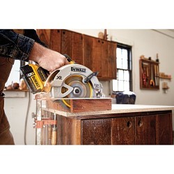 Stanley Black & Decker DeWALT® DCS570P1 Circular Saw Kit, 7-1/4 in Blade, 5/8 in, 20 V, 2 in Max at 45 deg, 2-9/16 in Max at 90 deg Cutting Depth, Lithium-Ion Battery, Yes Battery Included, Blade Side Right