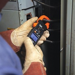 Klein® CL700 Digital Clamp Meter, 1000 VAC/VDC, 600 A, 60 MOhm, 1 Hz to 500 kHz, LCD