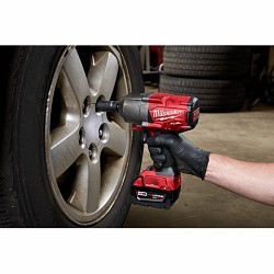 Milwaukee® 2863-22 Cordless Impact Wrench Kit, Square Drive, 1/2 in Drive, 1000 lb-ft, 18 VDC, 8.39 in Overall Length, Battery Included: Yes