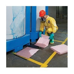 PIG® MAT302 HazMat Lightweight Mat Pad, 20 in L x 15 in W, 14.08 oz Absorption, Polypropylene